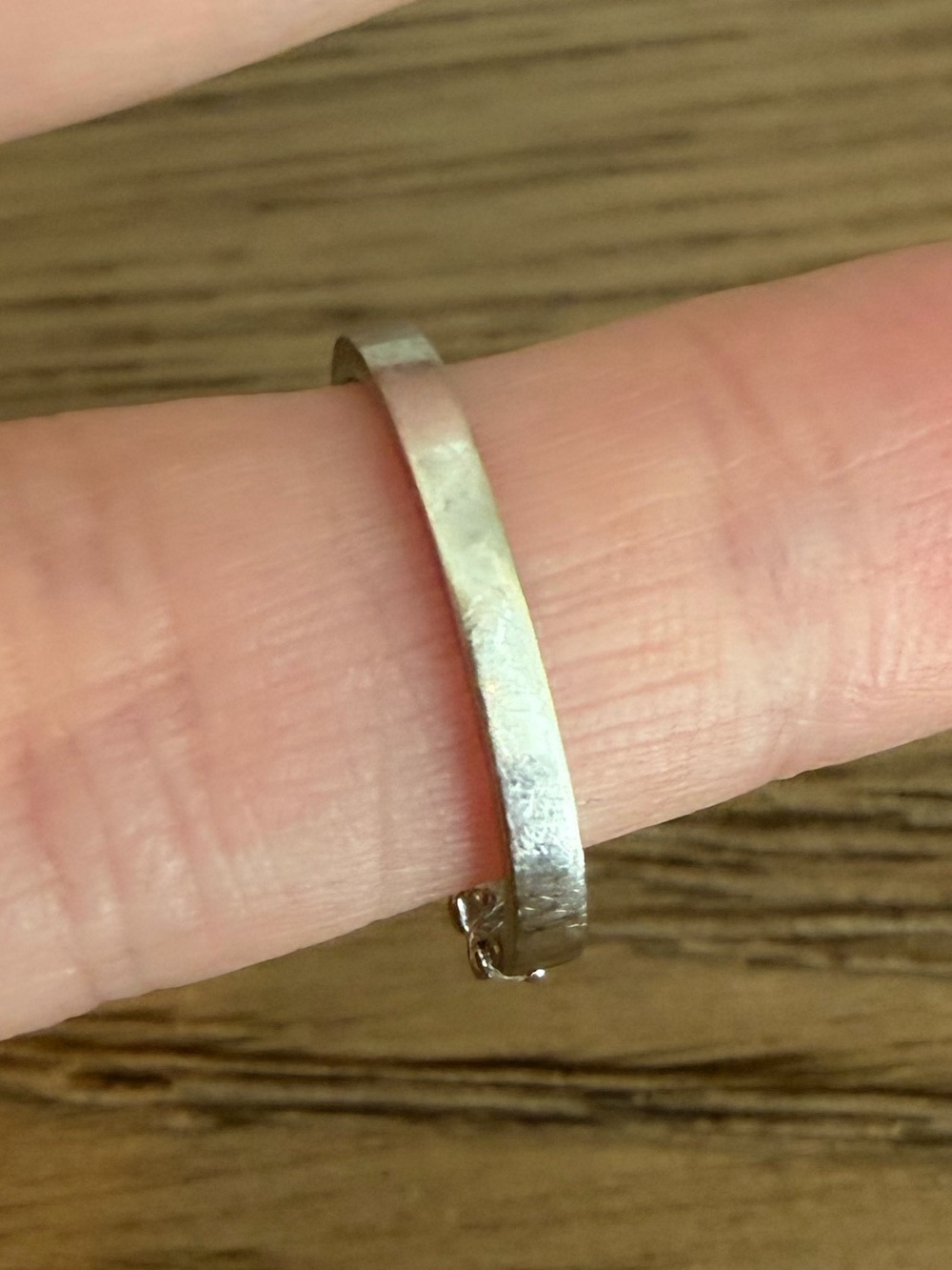 14k White Gold Round Natural Diamond Band  5 1/4 - Picture 7 of 10